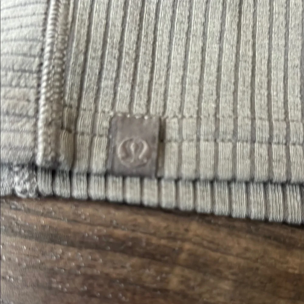 Lululemon Athletica Green Ribbed Top - Picture 2 of 3